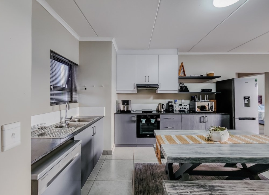 2 Bedroom Property for Sale in Protea Heights Western Cape